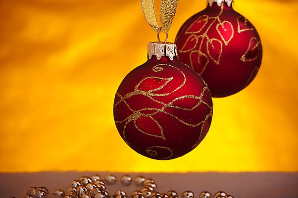 포토 JPG 해외이미지 계절 백그라운드 크리스마스 공 추상 휴가 기념 실내 따뜻함 선물 사람없음 장식 컬러풀 노란색 어둠 희망 축하 원형 황금 소프트포커스 12월 보케 열정 강렬 노엘 블러 특별함 해외202009 해외포토 도형 기념일 감정 컬러 컨셉 무늬 촬영기법 내부 날짜 파일형식