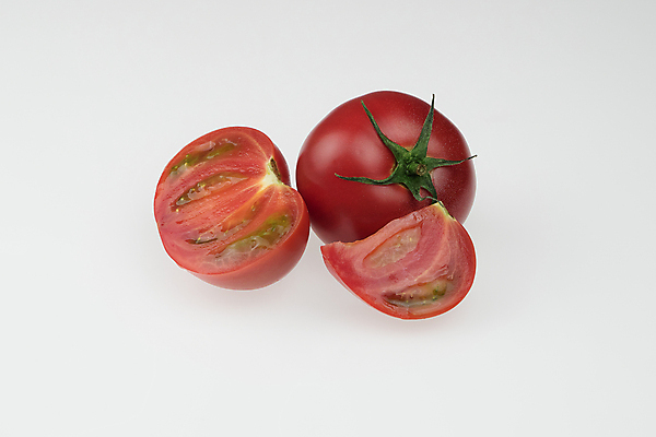 포토 JPG 해외이미지 음식 조각 백그라운드 토마토 채소 과일 재료 부분 건강 사람없음 빨간색 물 빛 우주 흰색 신선 자르기 유기농 날것 슬라이스 비타민 내추럴 고립 숙성 채식주의자 카피스페이스 개조 해외202009 해외포토 자연요소 웰빙 컬러 모션 공백 채식 영양소 파일형식