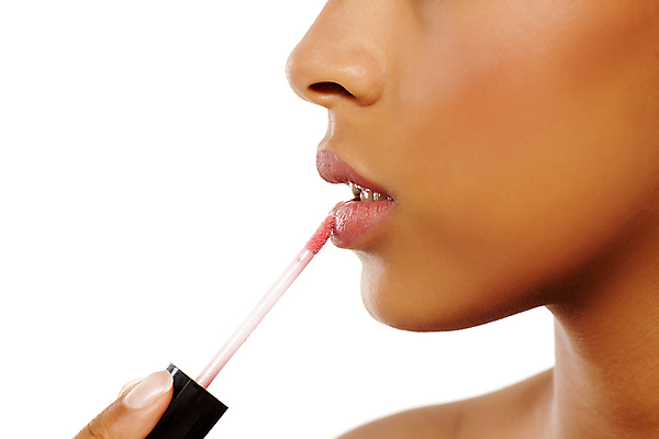 포토 JPG 해외이미지 모델 여자 얼굴 한명 옆모습 유행 검은색 립스틱 흰색 닫기 피부 입술 흰배경 만들기 립글로스 광택 고립 신청 해외202009 해외포토 1 뷰포인트 컬러 백그라운드 모션 사람 신체부위 화장품 파일형식