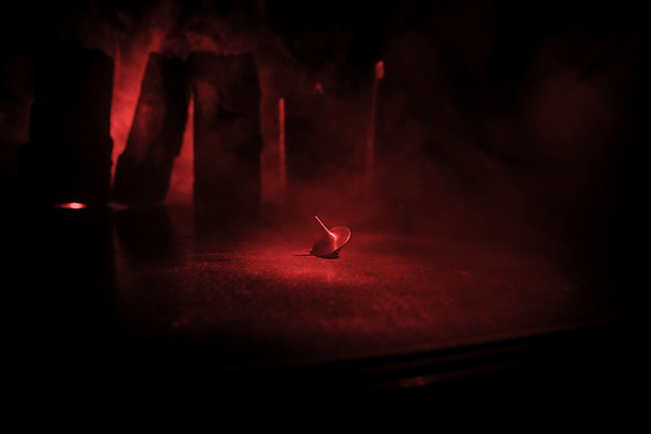 포토 JPG 해외이미지 전통 디자인 행복 포즈 백그라운드 이동 컨셉 모션 놀이 탁자 표면 사람없음 장식 컬러풀 장난감 반사 금속 검은색 거울 소용돌이 게임 흰색 원형 정상 심볼 영화 오브젝트 사인 싱글 질감 회전 내추럴 옛날 해외202009 해외포토 도형 감정 컬러 가구 재질 문화예술 회오리 파일형식