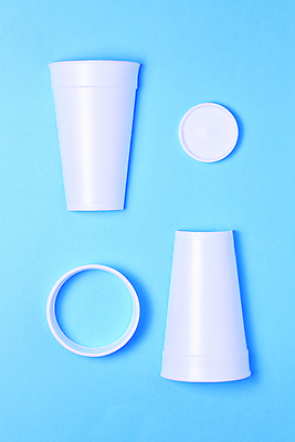 포토 JPG 해외이미지 사람없음 컵 재활용 파란배경 해외202009 해외포토 식기 백그라운드 파란색 친환경 파일형식