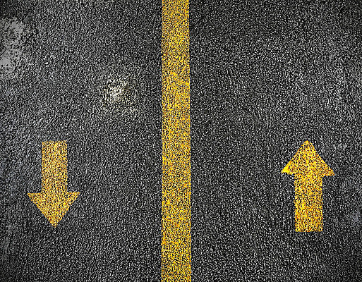 포토 JPG 해외이미지 도로 길 선 백그라운드 포장 벽지 표면 화살 거리 바닥 사람없음 건물 빛 노란색 검은색 바위 흰색 도시 거친 보행자 보행로 오솔길 아스팔트 심볼 사인 질감 시멘트 건너기 그런지 방법 해외202009 해외포토 건축물 컬러 교통시설 모션 돌_바위 파일형식