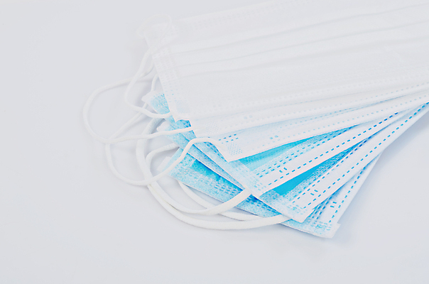 포토 JPG 해외이미지 얼굴 건강 병원 가면 마스크 안전 사람없음 파란색 약 건강관리 고통 장비 의사 흰색 수술 오염 호흡기관 바이러스 보호 질병 위험 예방 감염 먼지 외과 고립 돌봄 위생관리 인플루엔자 전염병 필터 해외202009 해외포토 감정 컬러 컨셉 의학 모션 관리 신체부위 치료 의료진 장기_의학 파일형식