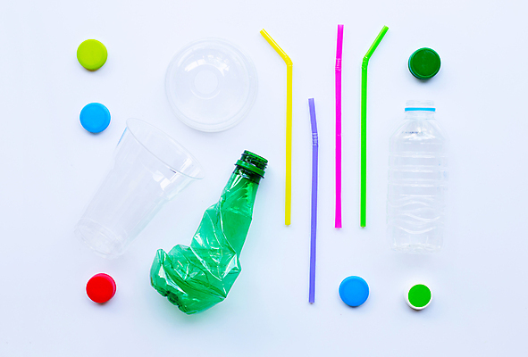 포토 JPG 해외이미지 빨대 사람없음 재활용 일회용 플라스틱 병뚜껑 오브젝트 흰배경 페트병 해외202009 해외포토 백그라운드 재질 흰색 친환경 병_담는 파일형식