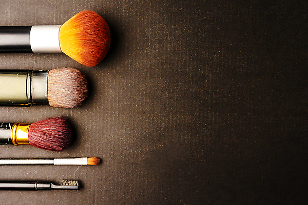 포토 JPG 해외이미지 직업 여자 얼굴 백그라운드 장신구 사람없음 세트 컬러풀 유행 검은색 화장품 붓 화려 상품 정상 그늘 볼터치 수집 피부 질감 만들기 예술가 아이섀도 돌봄 카피스페이스 해외202009 해외포토 컬러 컨셉 모션 사람 신체부위 화장 뷰티 공백 파일형식