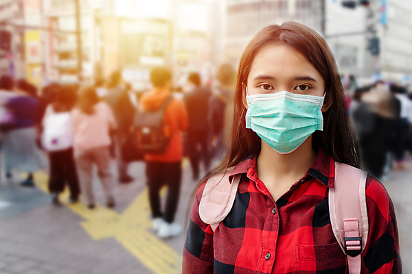 포토 JPG 해외이미지 응시 여자 거리 실내 건강 마스크 한명 안전 동양인 상반신 성인 야외 앞모습 도시 예방 성인여자한명만 코로나바이러스 포스트코로나 해외202009 델타변이바이러스 위드코로나 해외포토 1 시선 뷰포인트 사람 인종 내부 바이러스 사회이슈 여자한명만 성인여자만 파일형식