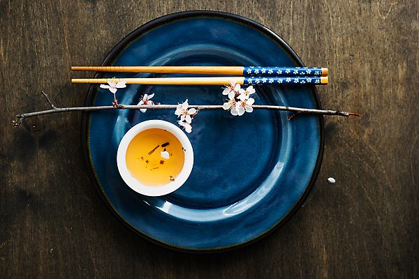 포토 JPG 해외이미지 식물 식기 계절 꽃 아시아 음료 백그라운드 컨셉 꽃무늬 과일 동양인 사람없음 목재 컵 세트 일본 중국 봄 머그컵 벚꽃 시골 체리 녹차 복숭아 시멘트 설정 카피스페이스 해외202009 해외포토 나무 나라 무늬 재료 인종 차_음료 공백 파일형식