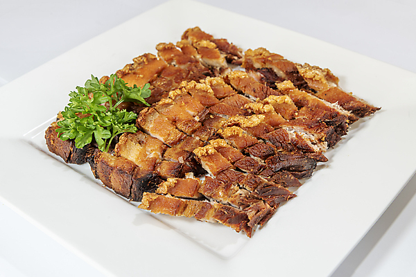 포토 JPG 해외이미지 전통 접시 음식 조각 백그라운드 다이어트 육류 돼지고기 요리 동양인 사람없음 목재 빨간색 갈색 식당 식사 저녁식사 중국 튀김 흰색 신선 돼지 맛 자르기 굽기 피부 점심식사 깊이 막 바삭바삭 맛있는 해외202009 해외포토 나무 식기 아시아 컬러 컨셉 식재료 재료 포유류 모션 건강 인종 신체부위 상점 구이 파일형식