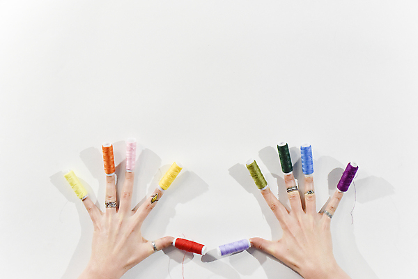 포토 JPG 해외이미지 직업 라이프스타일 디자인 드레스 옷 산업 생각 수업 직장 기술 관리 종류 미술 취미 사람없음 유행 앞치마 장비 도구 직물 잡기 작업실 실 선택 제조 바느질 디자이너 만들기 실타래 자수 수공예 재단 재단사 스타일 해외202009 해외포토 교육 컨셉 회사 모션 문화예술 생활 공예 파일형식