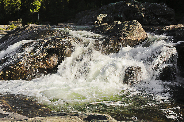 포토 JPG 해외이미지 나무 유럽 호수 여행 모션 자연 산 노르웨이 사람없음 물 파란색 강 컬러풀 폭포 젖음 흐름 급류 언덕 속도 빙하 북쪽 내추럴 스칸디나비아 화창 해외202009 해외포토 자연요소 식물 나라 컬러 컨셉 날씨 방향 생태계 파일형식