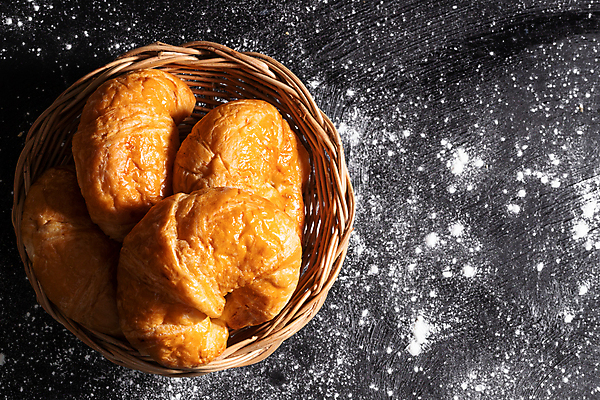 포토 JPG 해외이미지 라이프스타일 음식 백그라운드 탁자 아침 디저트 쟁반 건강 요리 사람없음 바구니 식사 빵집 시골 신선 그룹 달콤 맛 아침식사 상품 낟알 시리얼 밀 굽기 유기농 질감 반죽 롤 밀가루 섬유 버터 흙더미 덩어리 번 페스츄리 해로움 핸드메이드 맛있는 해외202009 해외포토 주간 웰빙 빵 가구 컨셉 곡류 생활 상점 흙 직물 가루 구이 파일형식 더미