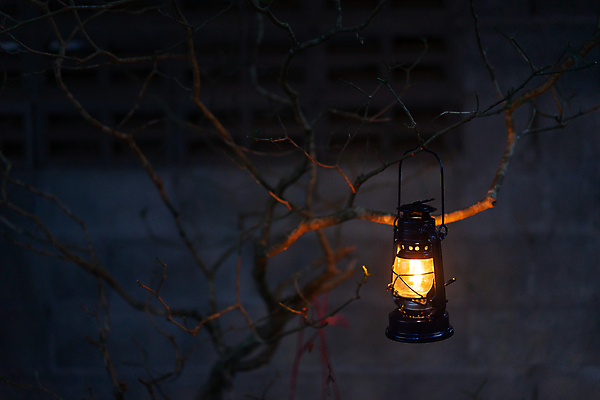 포토 JPG 해외이미지 디자인 여행 백그라운드 오렌지 유리 매달리기 미술 사람없음 장식 빛 컬러풀 우주 금속 검은색 어둠 캠핑 장비 에너지 수확 골동품 등불 램프 클래식 휘발유 야간 버너 오브젝트 복고 유지 연소 옛날 철강 스타일 해외202009 해외포토 자연요소 컬러 컨셉 농업 과일 모션 재질 레저 문화예술 조명 석유 파일형식