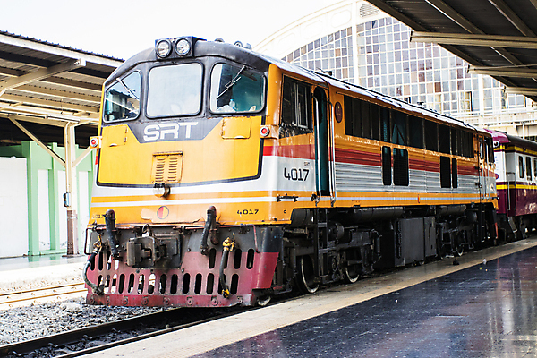 포토 JPG 해외이미지 산업 아시아 선 여행 교통시설 태국 사람없음 기차 수확 역 방향 속도 방콕 그만 방법 선로 옛날 철강 해외202009 해외포토 나라 육상교통 교통 농업 대중교통 시설 파일형식