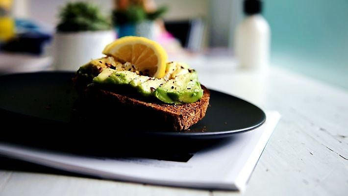 포토 JPG 해외이미지 음식 빵 조각 잎 다이어트 채소 과일 재료 부분 샌드위치 건강 3 씨앗 사람없음 목재 초록색 식사 샐러드 흰색 신선 양념 맛 아침식사 레몬 반쪽 슬라이스 브런치 토스트 후추 바질 아보카도 점심식사 고립 과카몰리 숙성 채식주의자 핸드메이드 비건 해외202009 해외포토 나무 식물 컬러 컨셉 소스_음식 향신료 채식 파일형식