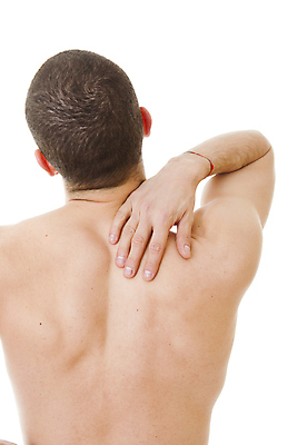 포토 JPG 해외이미지 서양인 백인 남자 실내 한명 상반신 성인 뒷모습 고통 흰색 어깨 등교 성인남자한명만 해외202009 해외포토 외국인 1 감정 뷰포인트 컬러 사람 내부 신체부위 등하교 남자한명만 성인남자만 파일형식