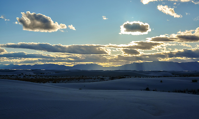 포토 JPG 해외이미지 나무 구름 공원 물결 파도 백그라운드 자연 하늘 건조 파노라마 국립공원 풍경 사람없음 야외 가로 미국 일몰 사막 흰색 황무지 모래언덕 결정체 내추럴 뉴멕시코 랜드마크 잔물결 지질학 해외202009 해외포토 자연요소 식물 공공시설 교육 바다 컬러 북아메리카 촬영기법 노을 언덕 생태계 파일형식