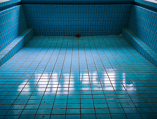 포토 JPG 해외이미지 디자인 벽 백그라운드 패턴 건축양식 유리 추상 주택 수영장 실내 병원 사람없음 내부 건물 파란색 어둠 손상 탐험 도시 역사 버리기 질감 그런지 깨짐 썩음 옛날 파멸 해외202009 해외포토 건축물 건축 컬러 컨셉 무늬 의학 모션 재질 파일형식 소멸