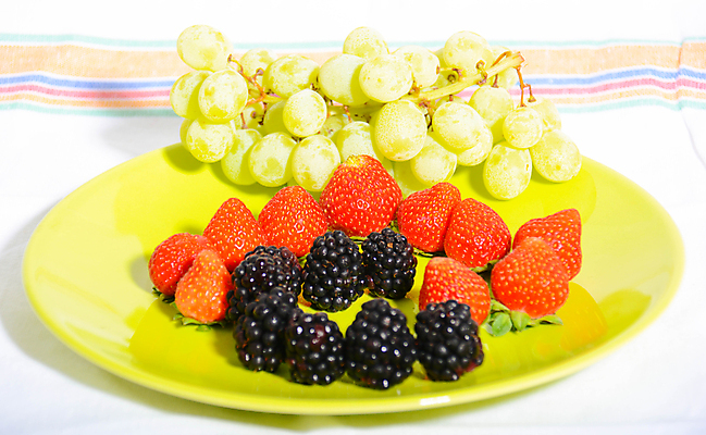 포토 JPG 해외이미지 자연 딸기 포도 건강 사람없음 복지 복숭아 살구 해외202009 해외포토 과일 사회이슈 생태계 파일형식