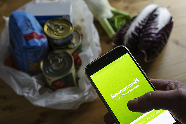 포토 JPG 해외이미지 아이콘 잡화 음식 백그라운드 컨셉 인터넷 비즈니스 통신 모바일 주택 사람없음 금융 쇼핑 컴퓨터 세일 바구니 상점 금속 웹 카트 흰색 시장 구매 상품 고객 심볼 무역 상업 전자 소매 온라인 슈퍼마켓 전자상거래 고립 매각 체크아웃 해외202009 해외포토 산업 컬러 재질 건물 경제 전자제품 파일형식