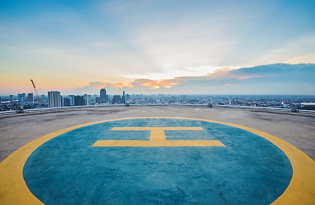 포토 JPG 해외이미지 공원 여행 백그라운드 교통시설 하늘 지붕 안테나 사람없음 건물 도시풍경 우주 도시 원형 헬리콥터 공항 정상 저녁 옥상 심볼 사인 장면 지역 포트 스카이라인 패드 수평선 해외202009 해외포토 도형 건축물 공공시설 교통 통신 비행기 풍경 야간 시설 파일형식