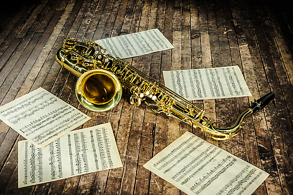 포토 JPG 해외이미지 디자인 종이 음악 백그라운드 컨셉 놀이 바람 미술 사람없음 목재 노란색 쪽지 소리 콘서트 공연 음악가 무대 수확 골동품 종 기구 악단 황금 클래식 인쇄 색소폰 오브젝트 복고 예술가 장면 점수 시트 재즈 놋쇠 뮤지컬 블루스 옛날 플레이어 해외202009 해외포토 자연요소 나무 직업 컬러 농업 재료 날씨 문화예술 이벤트 목관악기 파일형식