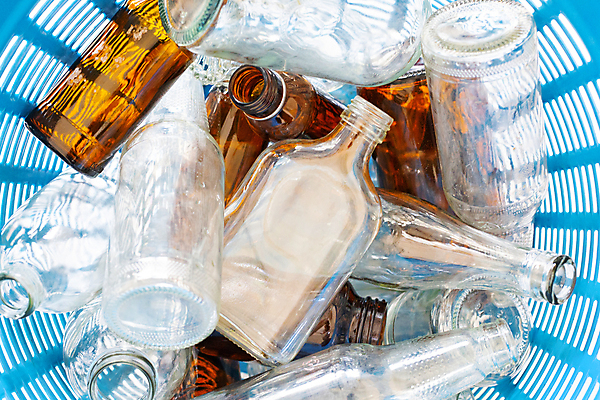 포토 JPG 해외이미지 유리병 근접촬영 사람없음 재활용 일회용 플라스틱 담기 해외202009 해외포토 뷰포인트 모션 재질 병_용기 친환경 파일형식