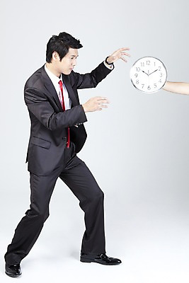 포토 JPG 스튜디오촬영 전신 직업 라이프스타일 남자 시계 포즈 와이셔츠 비즈니스 넥타이 표정 한명 누끼 사람 동양인 정장 손짓 20대 성인 라이프 비즈니스라이프 한국인 시간 직장인 사무원 비즈니스맨 벽시계 남자만 남자한명만 성인남자만 청년만 청년남자만 청년남자한명만 성인한명만 성인남자한명만 성인만 국내포토 1 잡화 옷 셔츠 모션 실내 인종 청년 생활 파일형식