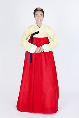 포토 JPG 스튜디오촬영 전신 한국전통 여자 명절 포즈 모션 실내 한명 미소 웃음 누끼 사람 동양인 이벤트 20대 성인 한국인 전통의상 한복 여자만 여자한명만 성인여자만 청년만 청년여자만 성인한명만 청년여자한명만 성인여자한명만 성인만 국내포토 1 전통 기념일 한국 표정 인종 청년 내부 파일형식