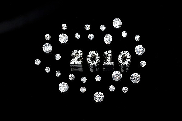 포토 JPG 스튜디오촬영 문자 기호 백그라운드 장신구 새해 실내 사람없음 빛 반짝임 숫자 보석 오브젝트 2010년 경인년 큐빅 국내포토 모션 내부 광석 연도 파일형식