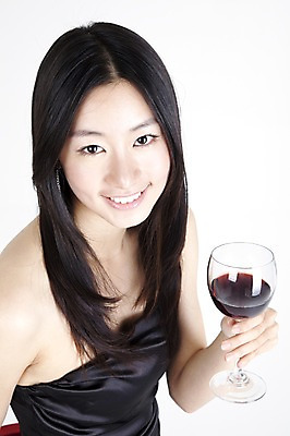 포토 JPG 스튜디오촬영 모델 라이프스타일 드레스 원피스 여자 포즈 와인잔 한명 미소 웃음 들기 사람 앉기 동양인 근접촬영 상반신 20대 성인 하이앵글 와인 한국인 여자만 여자한명만 성인여자만 청년만 청년여자만 성인한명만 청년여자한명만 성인여자한명만 성인만 국내포토 1 옷 뷰포인트 술잔 모션 주류 실내 표정 인종 청년 생활 파일형식