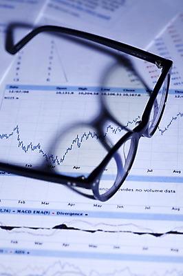 포토 JPG 스튜디오촬영 문자 기호 잡화 종이 안경 비즈니스 그래프 실내 그림자 근접촬영 사람없음 아웃포커스 금융 경제 사무용품 오브젝트 문서 국내포토 뷰포인트 문구용품 촬영기법 내부 파일형식