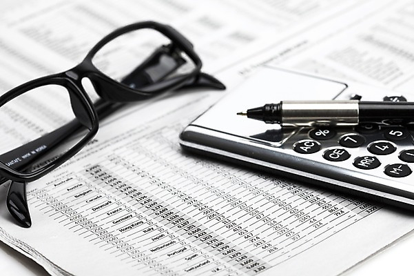 포토 JPG 스튜디오촬영 잡화 종이 안경 비즈니스 실내 근접촬영 사람없음 아웃포커스 금융 경제 사무용품 계산기 오브젝트 문서 회계 국내포토 뷰포인트 문구용품 촬영기법 내부 장비 파일형식