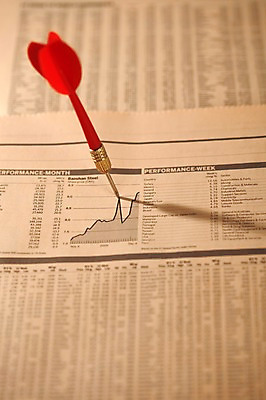 포토 JPG 스튜디오촬영 문자 기호 생활용품 비즈니스 그래프 실내 근접촬영 사람없음 아웃포커스 금융 경제 놀이용품 사무용품 신문 다트 오브젝트 다트핀 국내포토 뷰포인트 문구용품 촬영기법 내부 간행물 게임 뉴스 파일형식