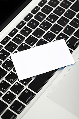 포토 JPG 스튜디오촬영 종이 비즈니스 명함 프레임 실내 사람없음 노트북 컴퓨터 사무용품 공백 흰색 키보드 메모지 오브젝트 국내포토 컬러 문구용품 내부 전자제품 파일형식