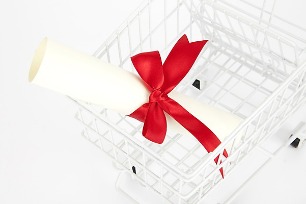 포토 JPG 스튜디오촬영 교육 리본 졸업 새출발 새로움 실내 근접촬영 사람없음 장식 카트 졸업장 장바구니 오브젝트 시작 국내포토 뷰포인트 컨셉 내부 쇼핑 바구니 출발 파일형식