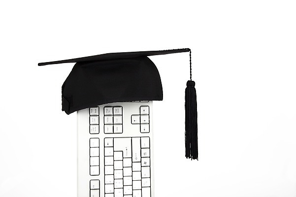 포토 JPG 스튜디오촬영 모자 잡화 교육 학사모 졸업 새출발 새로움 실내 누끼 사람없음 키보드 오브젝트 시작 국내포토 모자_잡화 컨셉 내부 출발 파일형식