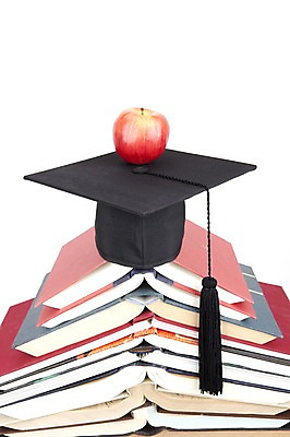 포토 JPG 스튜디오촬영 모자 잡화 교육 과일 학사모 졸업 새출발 새로움 실내 사람없음 책 쌓기 사과 오브젝트 시작 국내포토 모자_잡화 컨셉 모션 내부 출발 파일형식