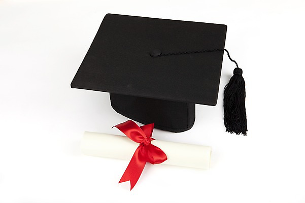 포토 JPG 스튜디오촬영 모자 잡화 교육 리본 학사모 졸업 새출발 새로움 실내 누끼 사람없음 장식 졸업장 오브젝트 시작 국내포토 모자_잡화 컨셉 내부 출발 파일형식