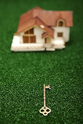 포토 JPG 스튜디오촬영 열쇠 새출발 새로움 주택 실내 잔디 사람없음 건물 모형 오브젝트 시작 보안장치 국내포토 식물 건축물 컨셉 내부 장비 출발 보안 파일형식