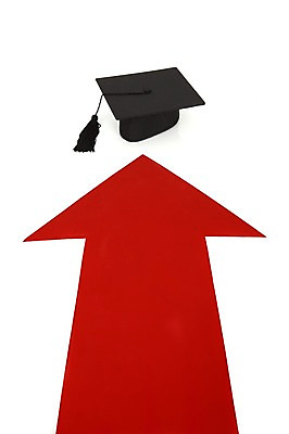 포토 JPG 스튜디오촬영 모자 잡화 교육 화살표 학사모 졸업 새출발 새로움 실내 누끼 사람없음 방향 오브젝트 시작 국내포토 모자_잡화 컨셉 내부 출발 파일형식