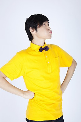 포토 JPG 스튜디오촬영 모델 남자 포즈 입모양 실내 한명 사람 동양인 손짓 이벤트 상반신 20대 성인 캐주얼 한국인 유머 즐거움 재치 남자만 남자한명만 성인남자만 청년만 청년남자만 청년남자한명만 성인한명만 성인남자한명만 성인만 국내포토 모양 1 옷 감정 모션 인종 청년 내부 입 파일형식