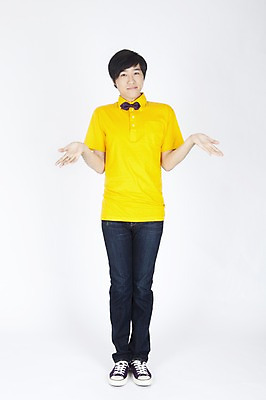 포토 JPG 스튜디오촬영 전신 모델 남자 포즈 실내 한명 서기 누끼 사람 동양인 손짓 이벤트 20대 성인 캐주얼 한국인 유머 즐거움 재치 남자만 남자한명만 성인남자만 청년만 청년남자만 청년남자한명만 성인한명만 성인남자한명만 성인만 국내포토 1 옷 감정 모션 인종 청년 내부 파일형식