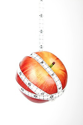 포토 JPG 스튜디오촬영 식물 웰빙 다이어트 과일 실내 줄자 매달리기 건강 누끼 근접촬영 사람없음 한개 건강관리 사과 치수 다이어트음식 감싸기 국내포토 1 뷰포인트 모션 자 관리 내부 파일형식