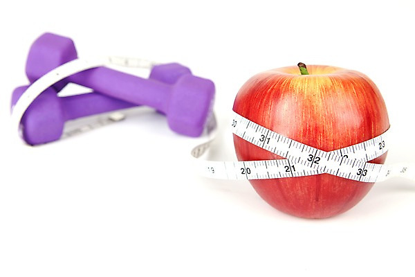 포토 JPG 스튜디오촬영 식물 웰빙 다이어트 과일 실내 줄자 건강 근접촬영 사람없음 운동 건강관리 아령 사과 치수 치수재기 다이어트음식 국내포토 뷰포인트 자 관리 내부 파일형식