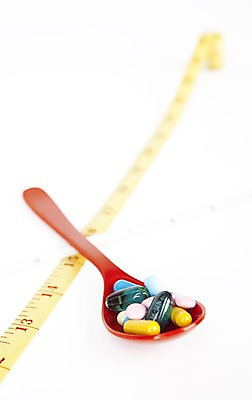 포토 JPG 스튜디오촬영 식기 웰빙 다이어트 실내 줄자 자 건강 사람없음 알약 약 건강관리 숟가락 여러개 치수 다이어트약 국내포토 다수 의학 문구용품 수저 관리 내부 파일형식