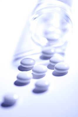 포토 JPG 스튜디오촬영 웰빙 다이어트 유리병 실내 건강 그림자 근접촬영 사람없음 알약 약 건강관리 여러개 다이어트약 국내포토 뷰포인트 다수 의학 병_용기 관리 내부 파일형식