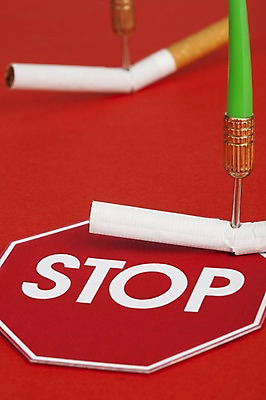 포토 JPG 스튜디오촬영 캠페인 담배 실내 건강 경고 근접촬영 사람없음 건강관리 선택 정지 결심 알림 금연 다트핀 국내포토 뷰포인트 컨셉 모션 관리 내부 사회이슈 다트 파일형식