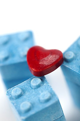 포토 JPG 스튜디오촬영 기념일 백그라운드 화이트데이 디저트 발렌타인데이 사탕 사랑 이벤트 사람없음 장식 블록 하트 레고 국내포토 모양 감정 음식 데이이벤트 실내 장난감 파일형식