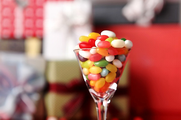 포토 JPG 스튜디오촬영 기념일 백그라운드 화이트데이 디저트 잔 발렌타인데이 사탕 이벤트 근접촬영 사람없음 장식 컵 칵테일잔 국내포토 식기 음식 뷰포인트 술잔 데이이벤트 실내 파일형식