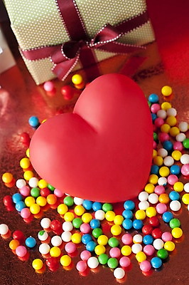 포토 JPG 스튜디오촬영 기념일 리본 백그라운드 포장 화이트데이 디저트 발렌타인데이 사탕 선물 사랑 이벤트 근접촬영 사람없음 장식 상자 하트 국내포토 모양 감정 음식 뷰포인트 데이이벤트 실내 파일형식